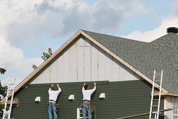 Professional Siding technician working in Grantham, PA